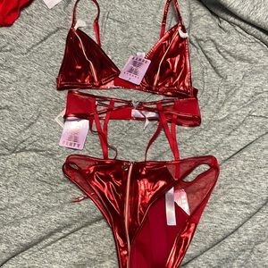 Limited Edition Savage x Fenty Valentine’s Day 2020 Bra, Garter, and Panty Set